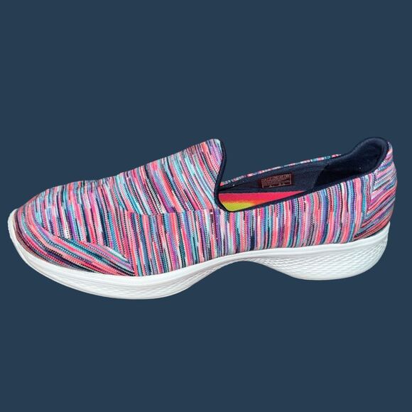 Skechers Women's Go Walk 4 Merge Slip On Shoe Size 10 - Picture 4 of 6